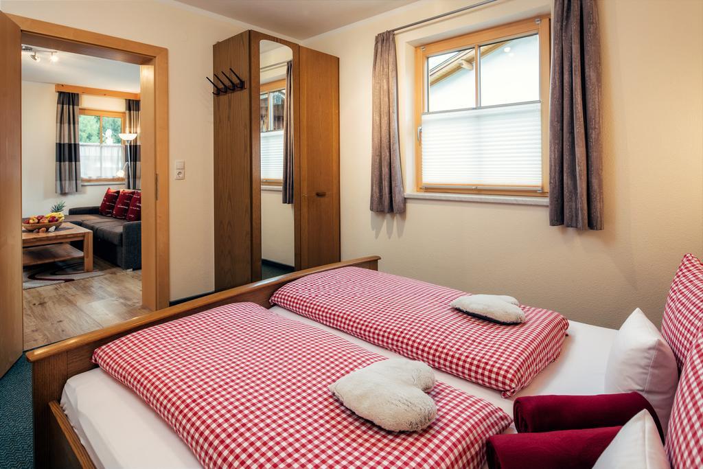 Appartement Haus Waldblick Pfunds Extérieur photo